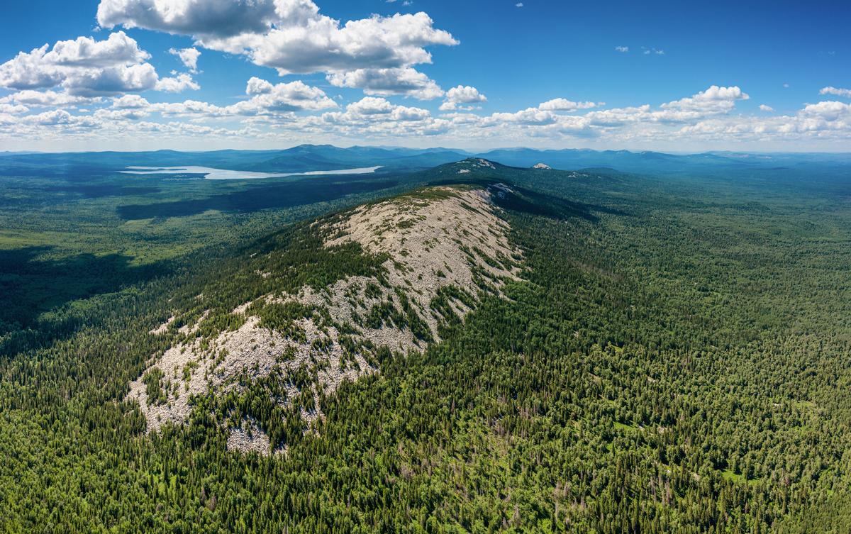 Пейзаж хребта Зюраткуль