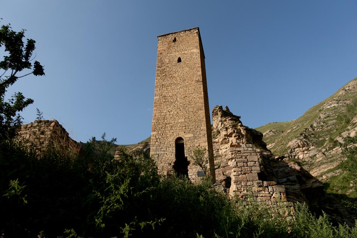Башня в селе Кахиб