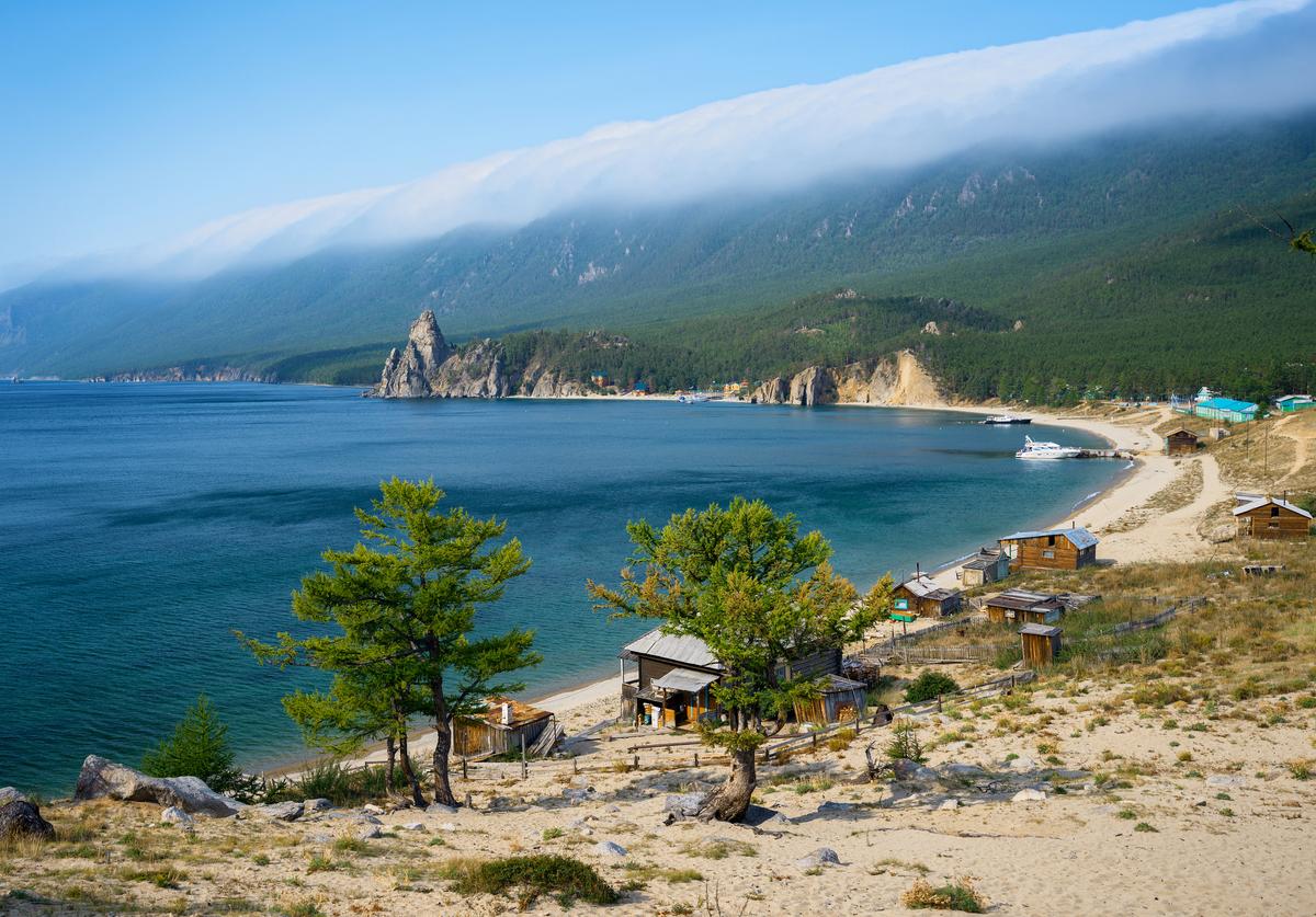 Лагерь в бухте Песчаной