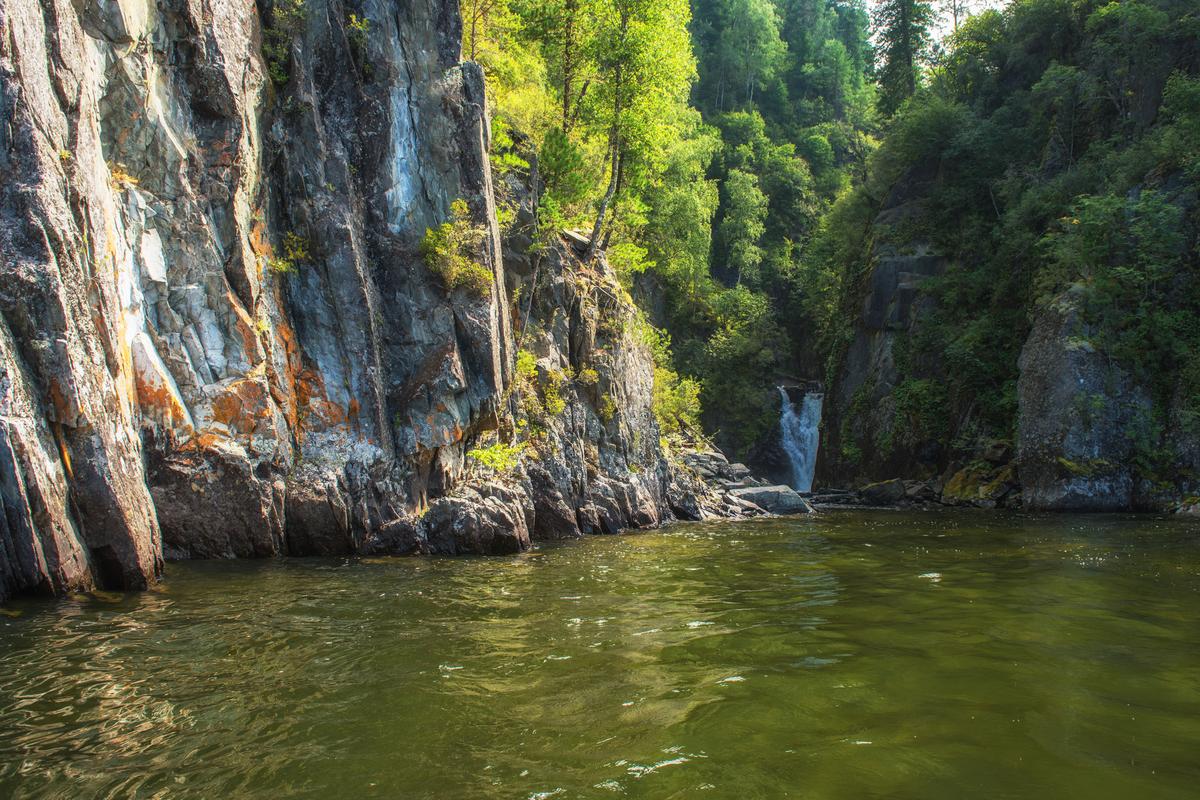 Водопад Киште на Телецком озере