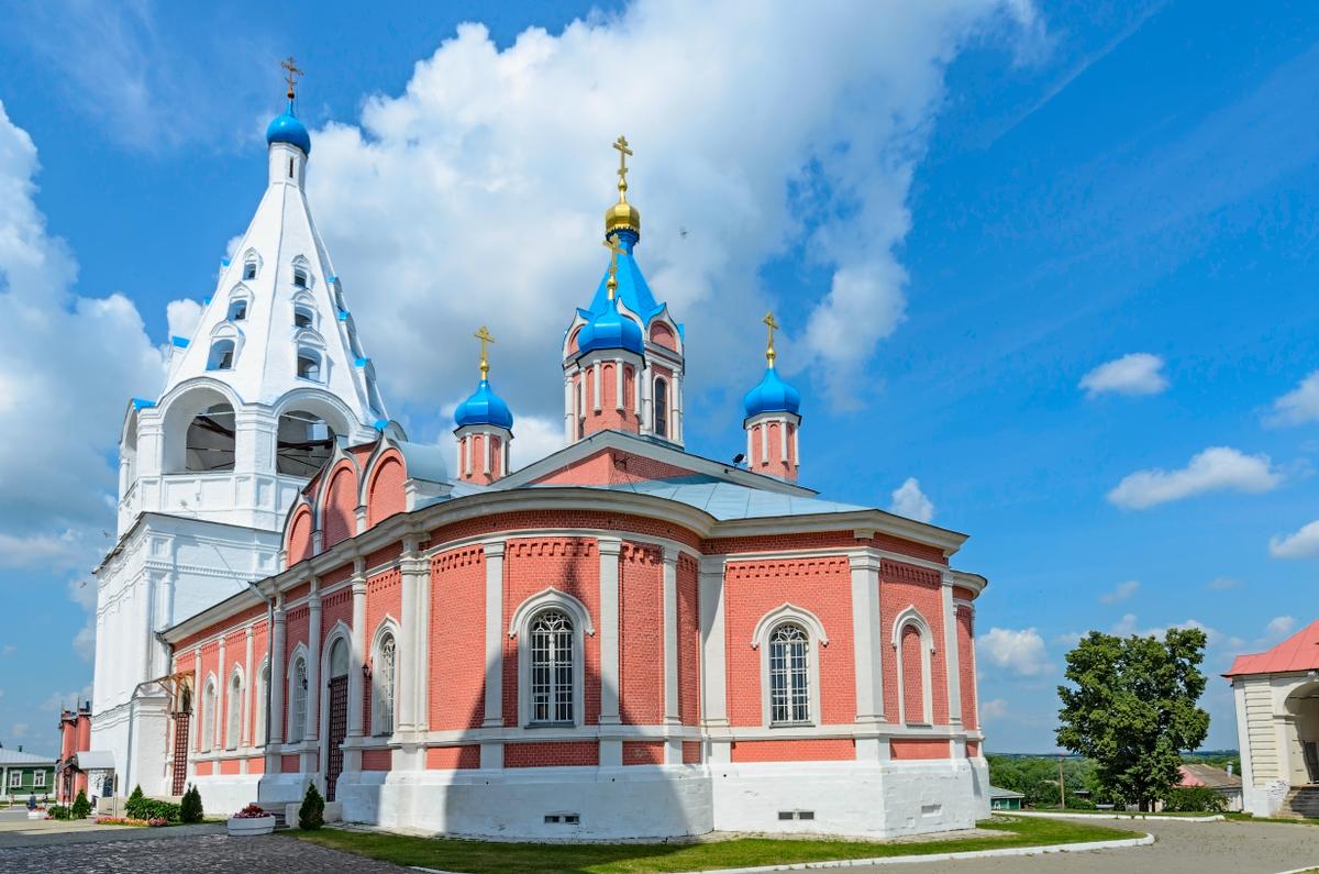 Тихвинский храм