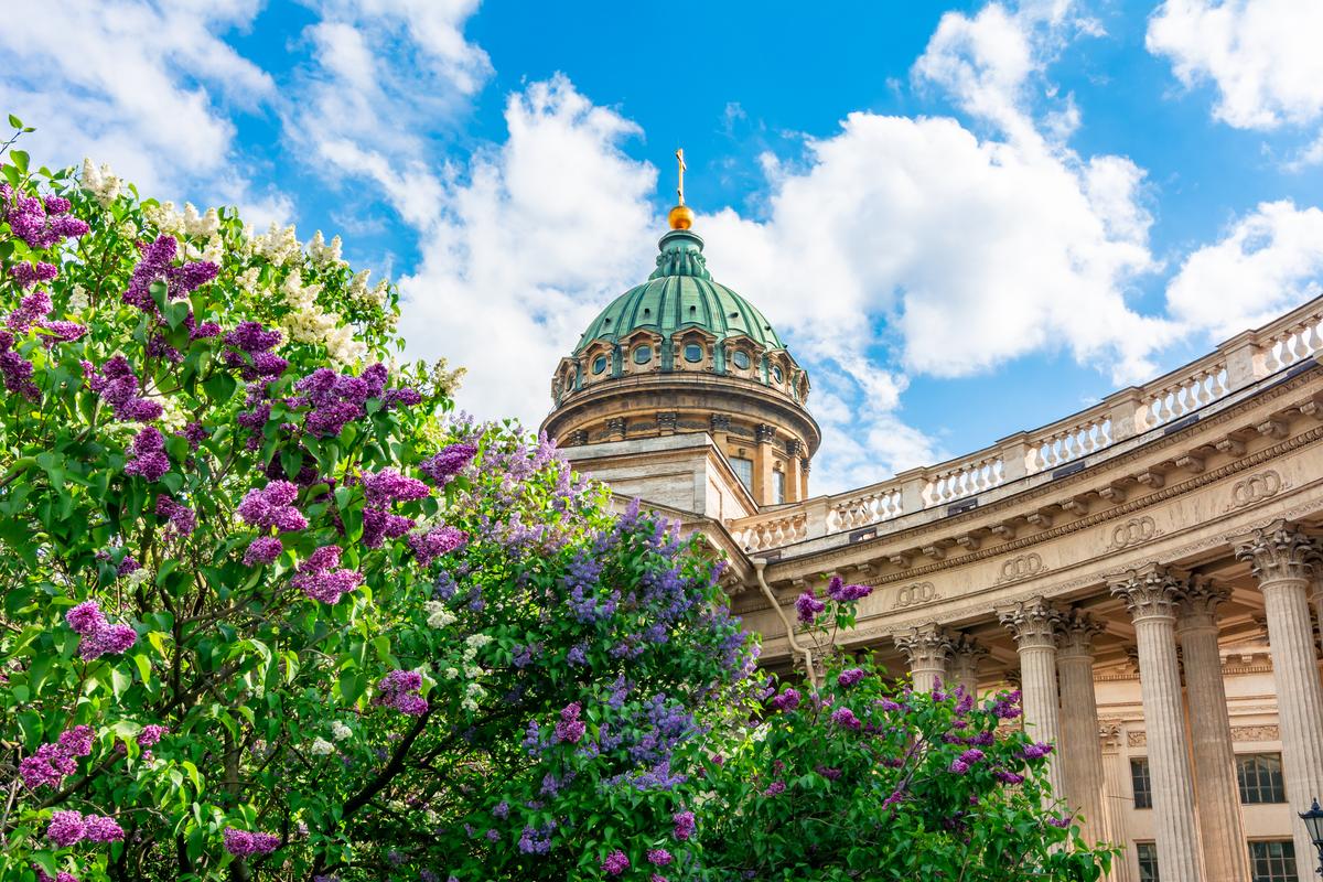 Казанский собор весной, Санкт-Петербург