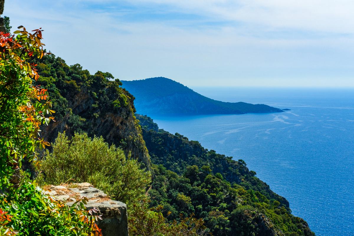 Пейзаж открывающийся с Ликийской тропы