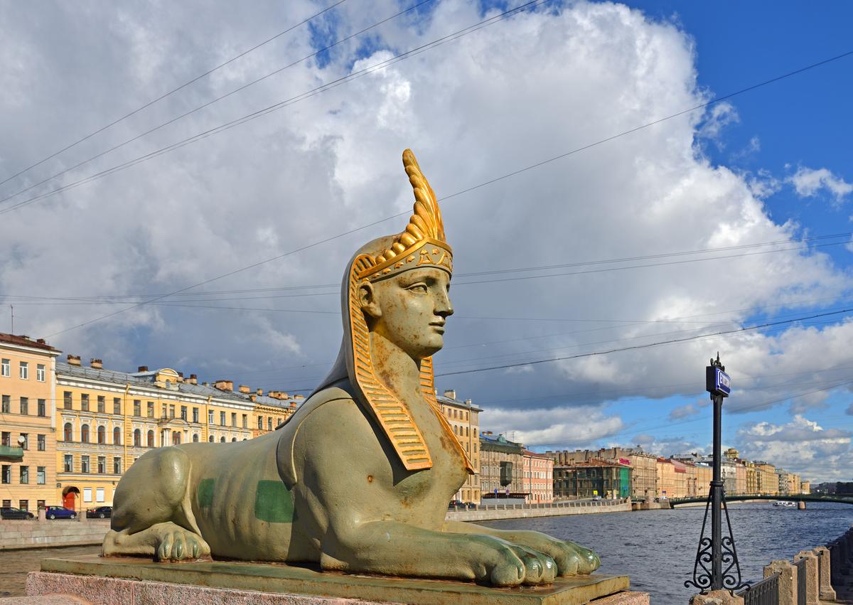 Сфинксы на Египетском мосту в Санкт-Петербурге