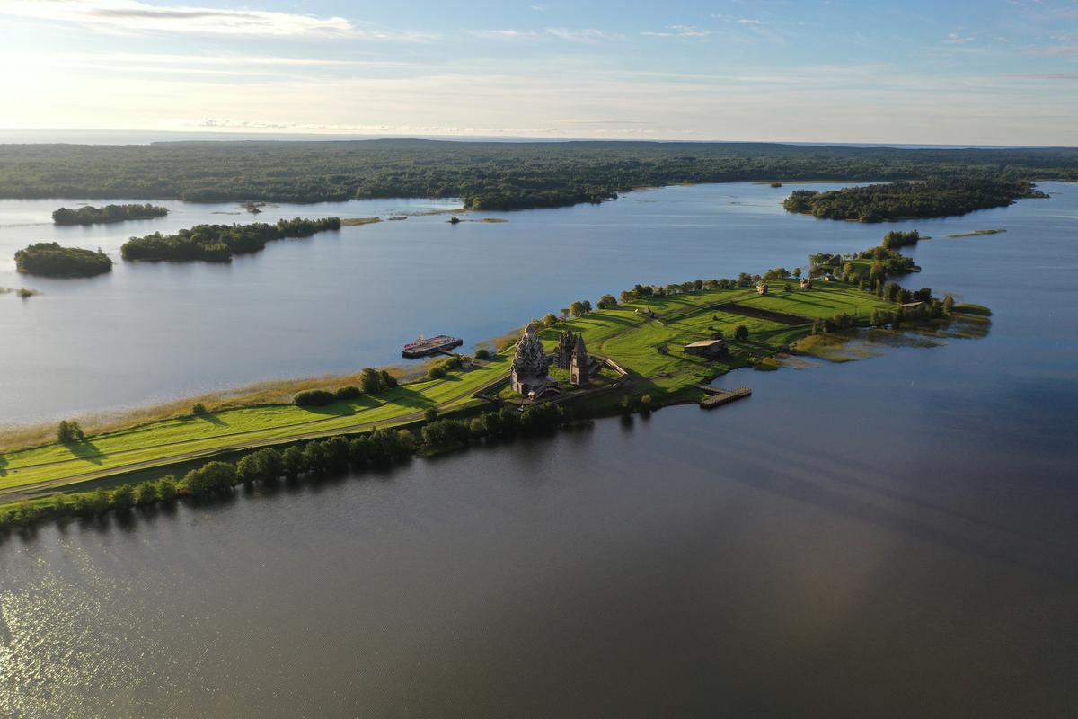 Вид на остров Кижи с воздуха