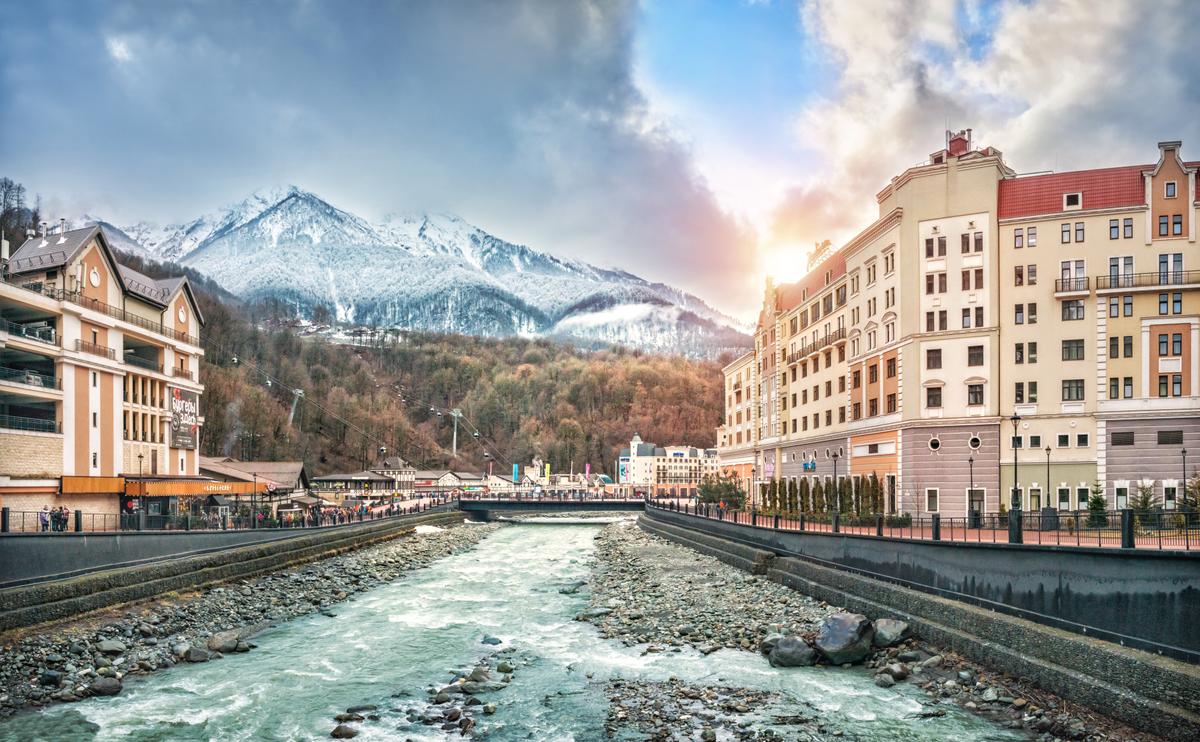Красная поляна осенью