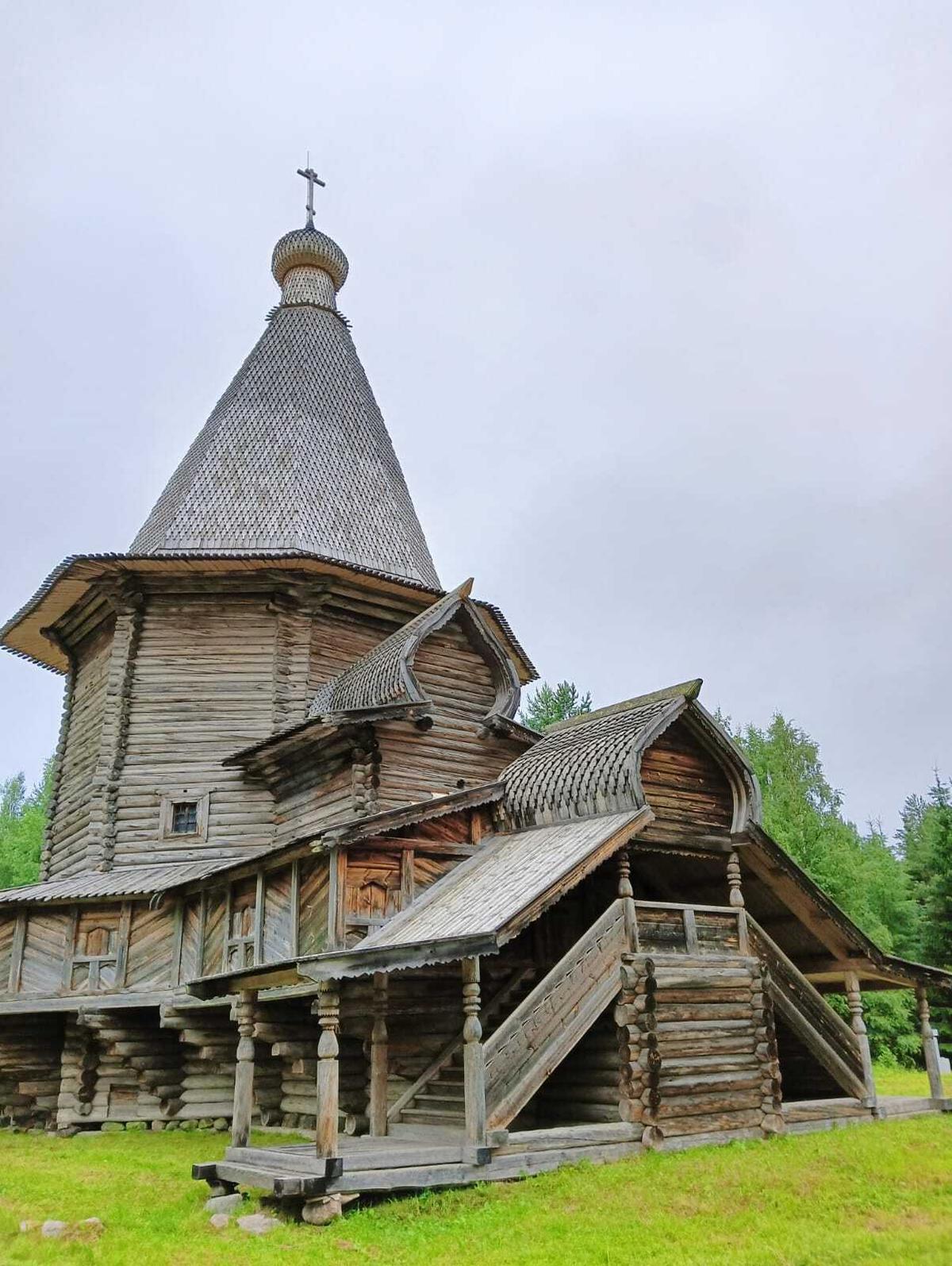 Деревянная церковь