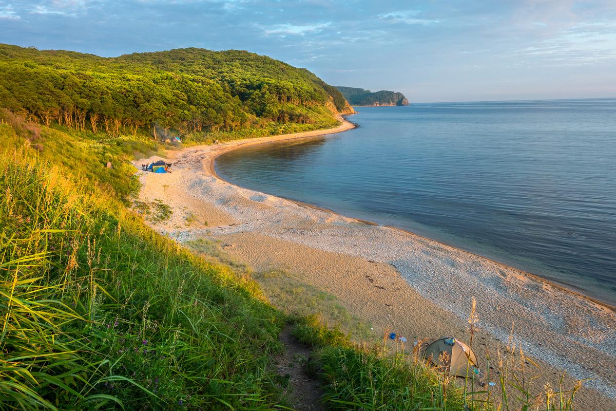 Пляж Японского моря в Приморье