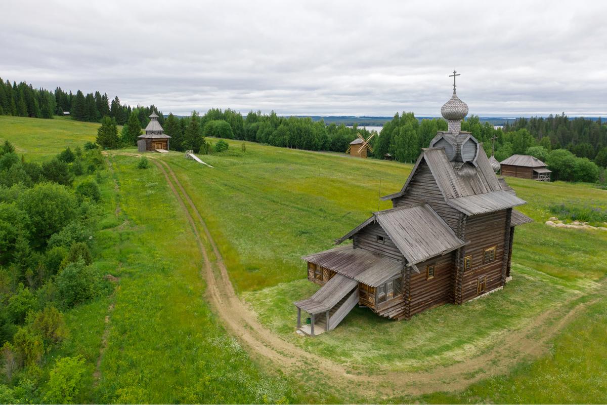 Спасо-Преображенская церковь в музее Хохловка