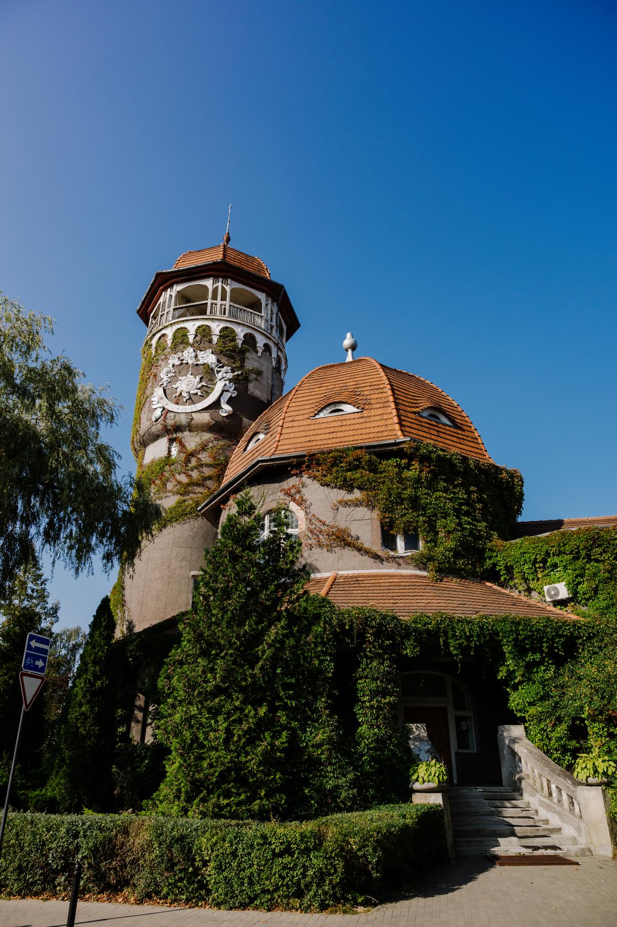 Итальяндықтың есегінде Менде үлкен киска бар