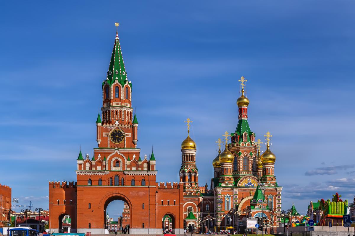 Благовещенская башня и собор Благовещения Пресвятой Богородицы