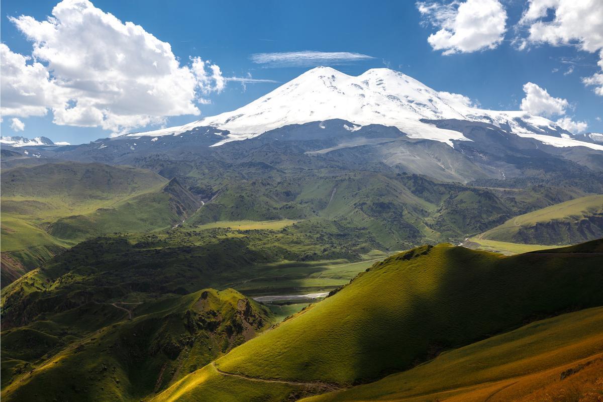 厄尔布鲁士山