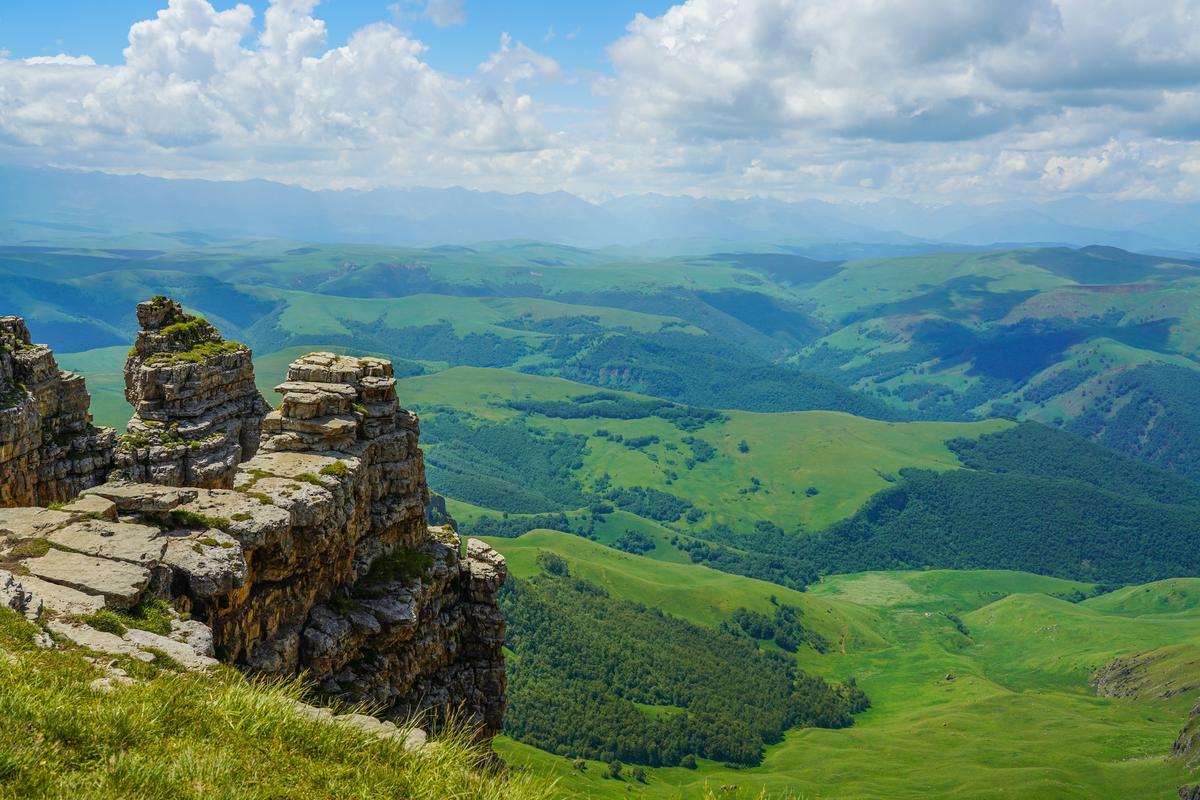 Красивое удивительное плато Бермамыт