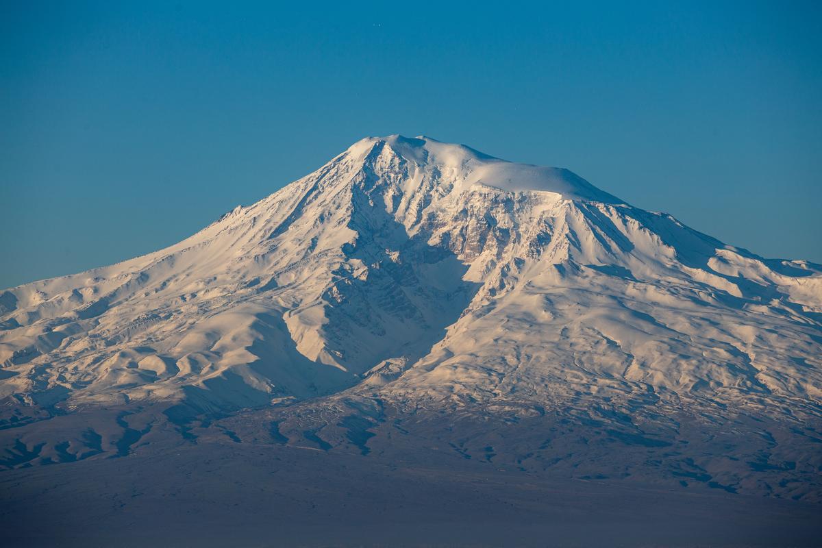 Вершина горы Арарат