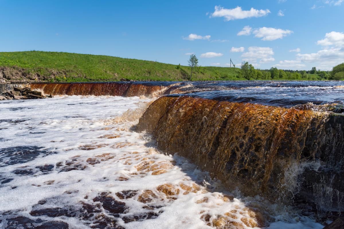 Тосненский водопад