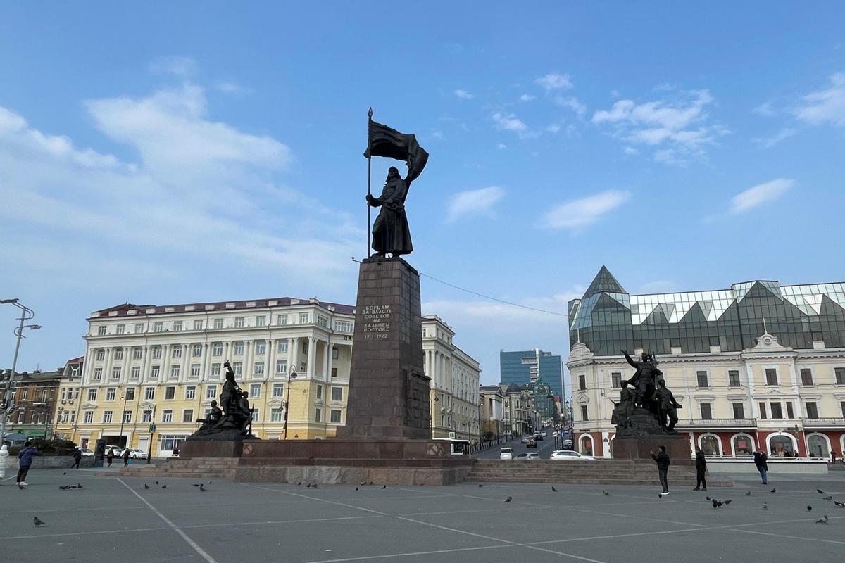 Прибытие во Владивосток. Экскурсия «Панорамы вечернего города»