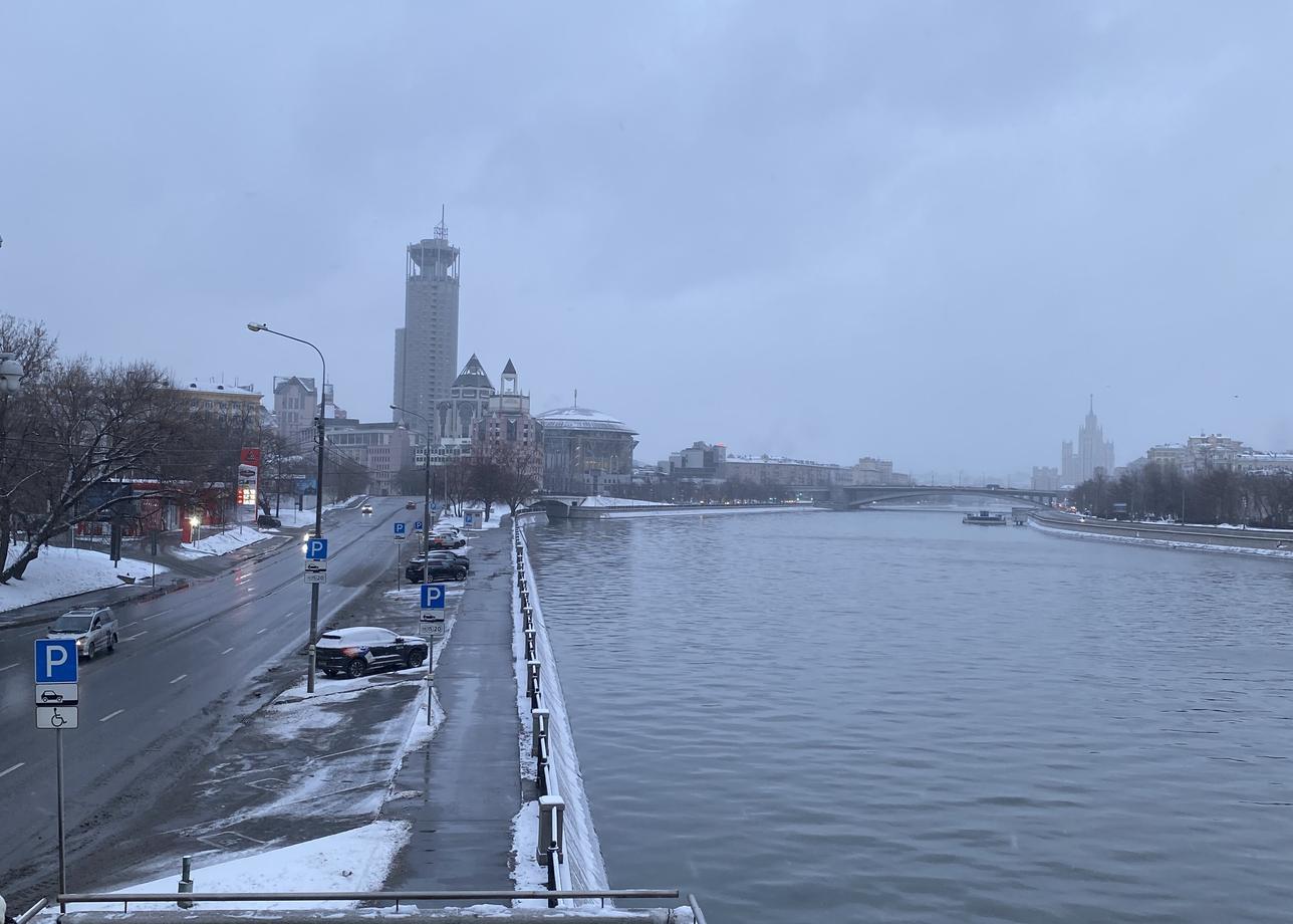 Очень понравилась Москва зимняя! Я очень хочу приехать летом, чтобы увидеть Москву во всей красе летом!