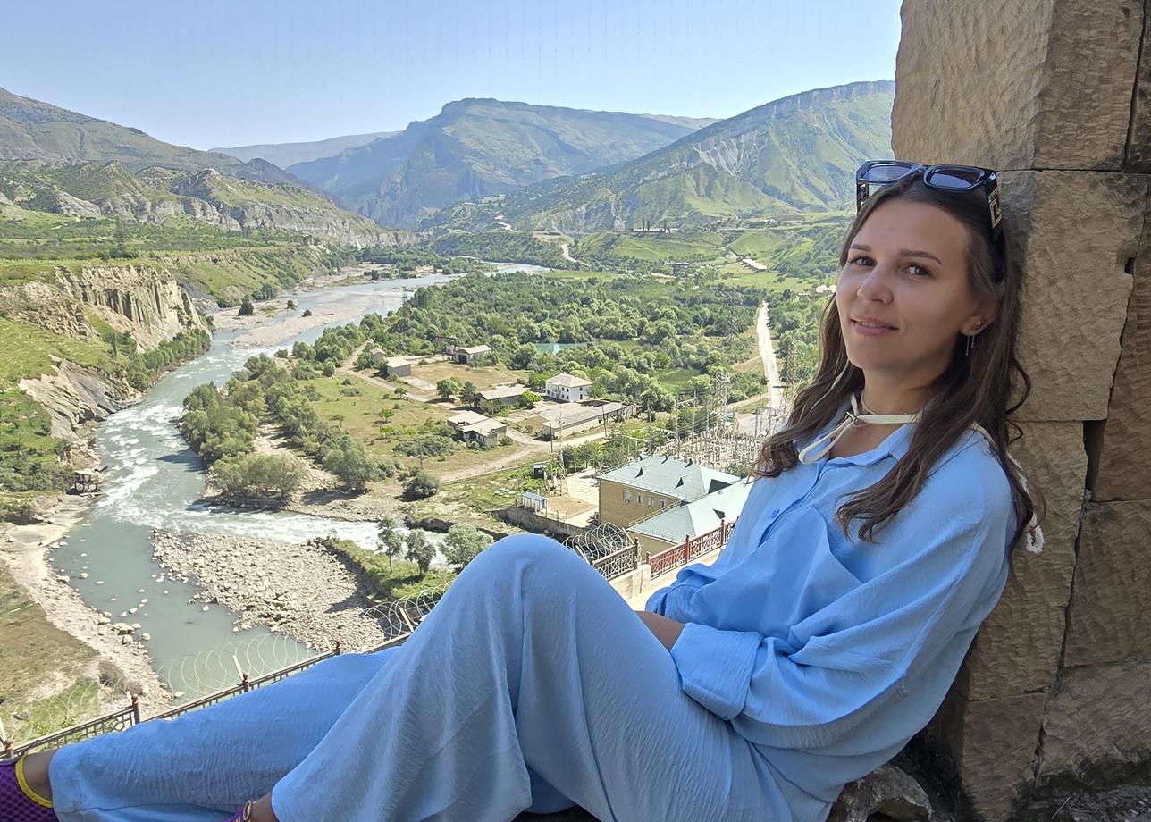 Благодаря нашему гиду Анне и водителю Артуру отпуск получился незабываемый. Каждый день планка красивущих мест повышалась
