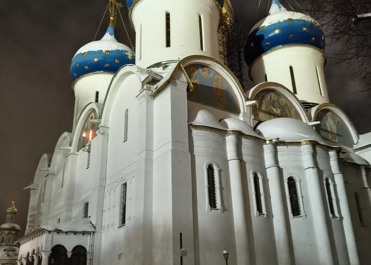 Отличная поездка! Гид супер! Столько увидели и узнали! Повезло с погодой, зимой -4°, солнечно. По питанию тоже всё хорошо.