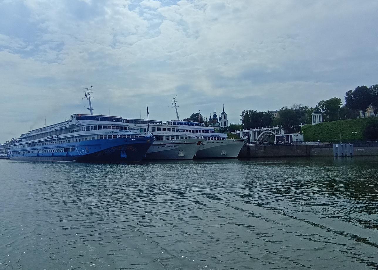 Впервые была в подобном туре. Все очень понравилось. Гид Татьяна А. интересно и подробно все рассказывала.
