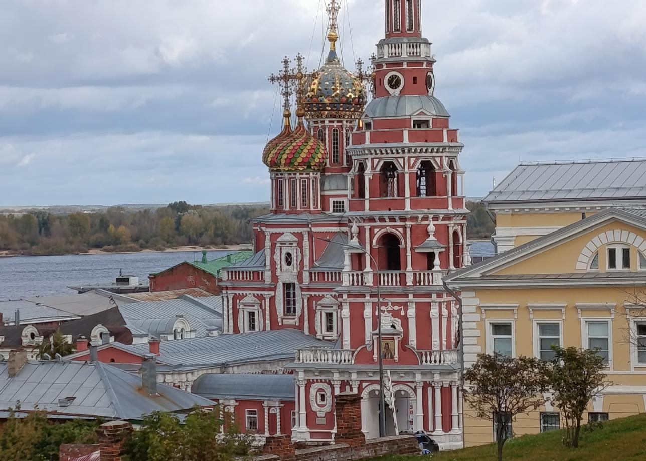 Не самое удачное наполнение тура. По сути три дня проходите/проезжаете по одним и тем же улицам.