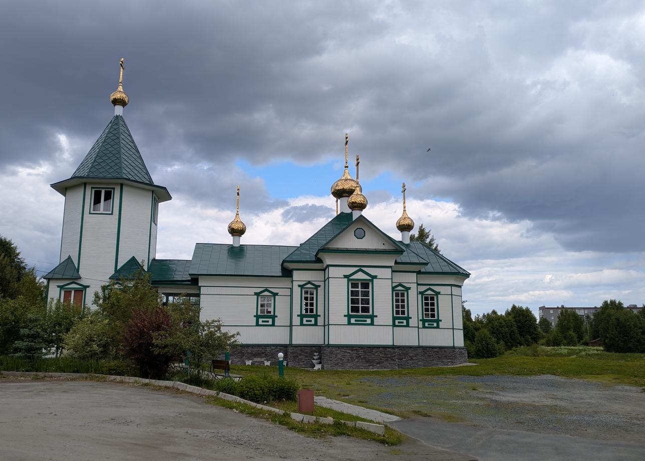 В течении всего тура нас сопровождал гид Анастасия. Очень приветливая, давала всю необходимую информацию, отвечала на