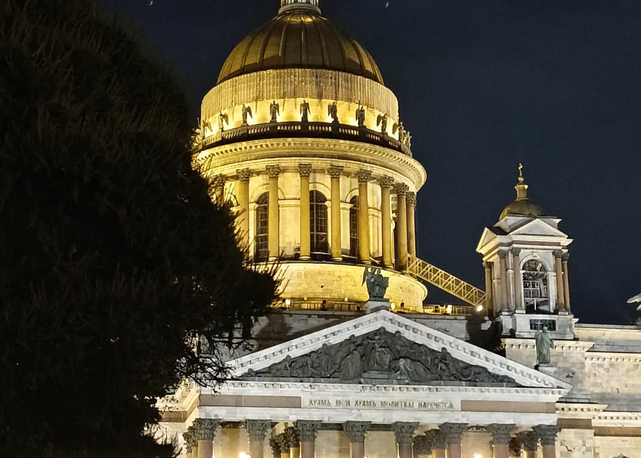 Спасибо "Большой Стране" и менеджеру Ксении за подбор тура "Классический Петербург", так как с билетами не