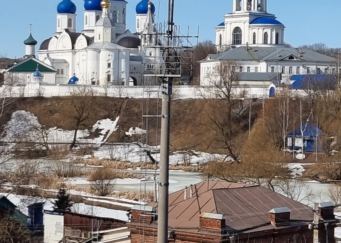 Очень быстро пролетело время,мы только вроде стали привыкать к режиму едим, смотрим,остановились, вышли балдеем от красоты,а