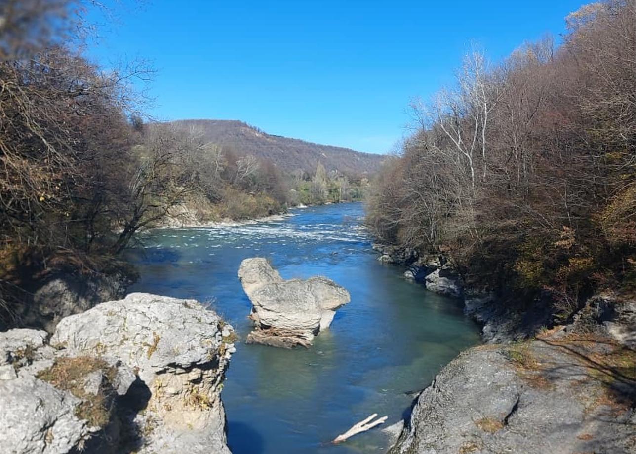 Поездка в Адыгею была замечательной. Давно мечтали с мужем съездить туда, но добраться сложно, хорошо, что