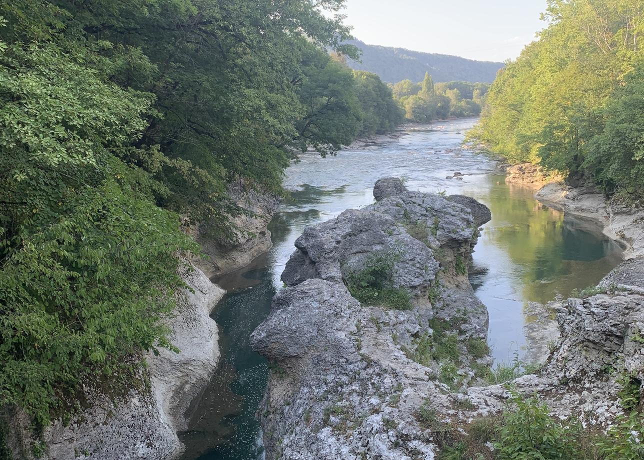 Отличный тур, можно сказать, что all inclusive. Программа интересная как для пожилых, так и для молодых