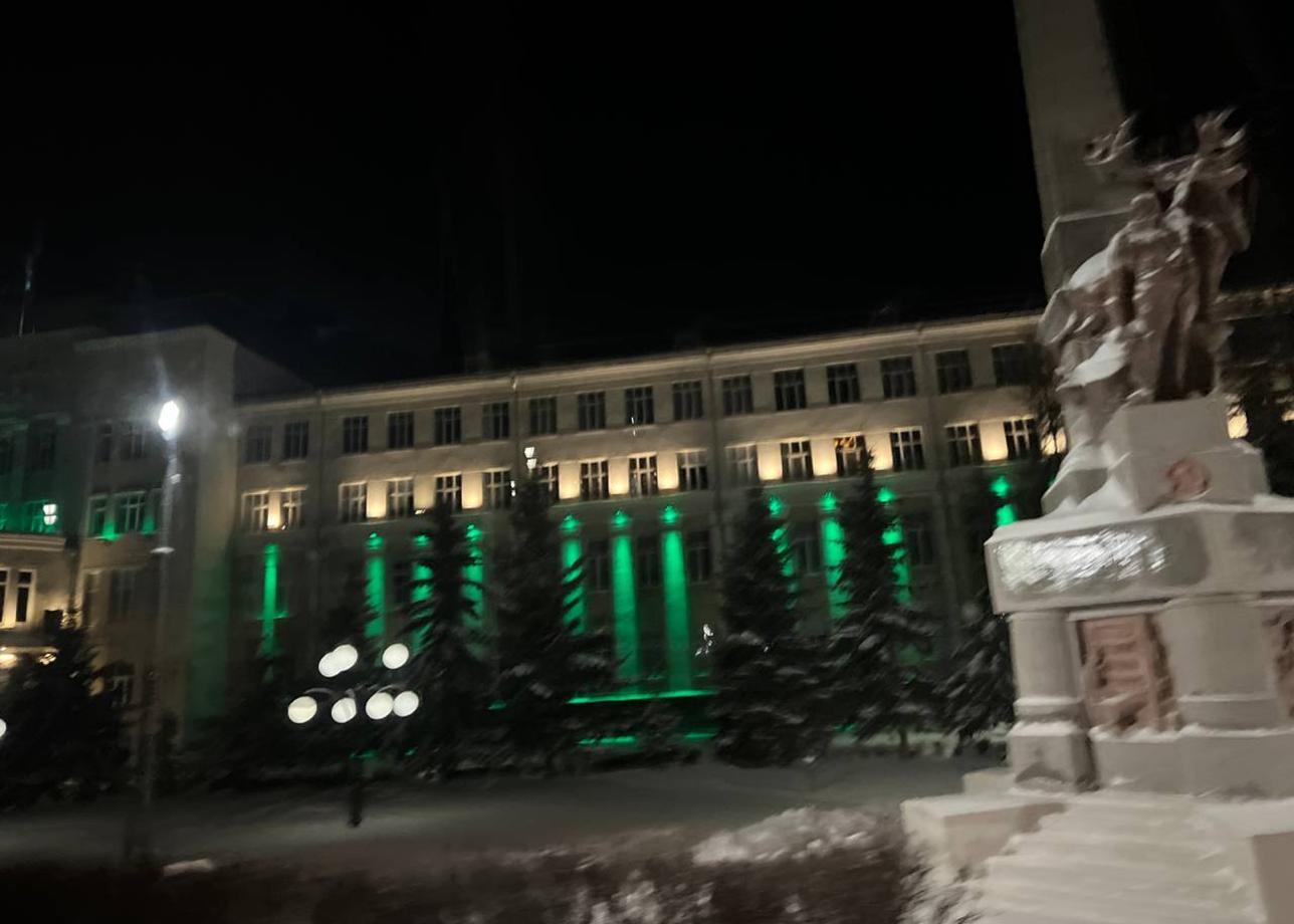 Очень красиво! Можно сказать даже купалась на южном побережье Северного Ледовитого океана😜😜😜