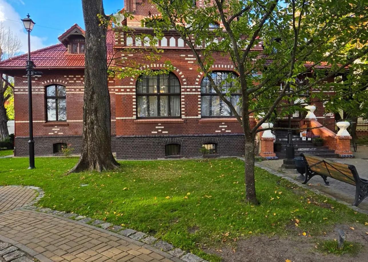 Мне очень понравилась организация тура. От замечательного, чистого, прекрасно расположенного хостела до великолепных экскурсоводов. Все время