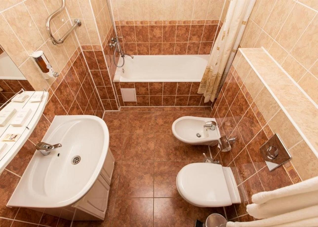 Отель «Амакс Премьер»