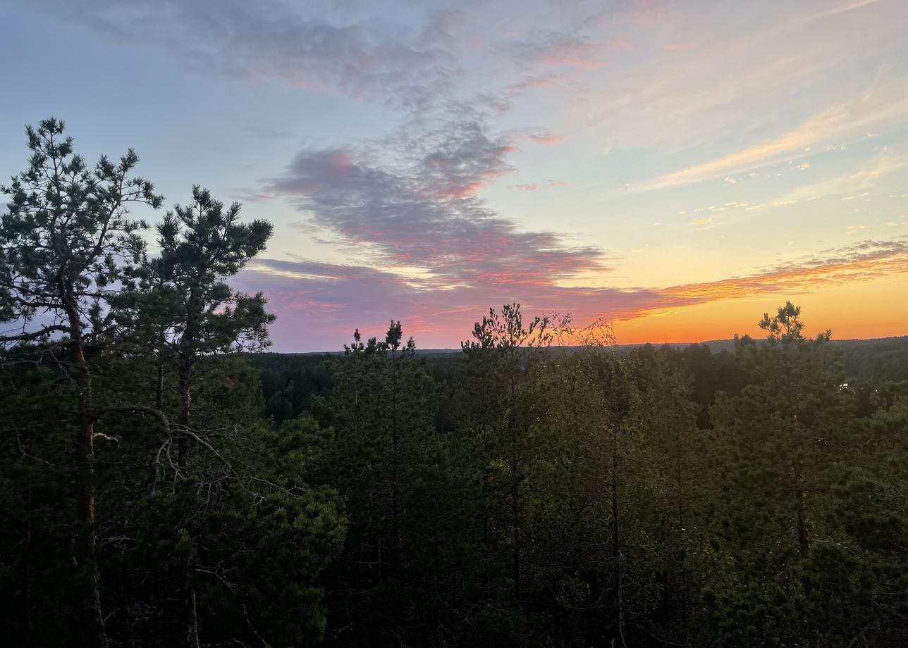 Тур понравился, место невероятно красивое, лагерь очень даже хорошо обустроен. Получается такой: "Очень комфортный поход". На