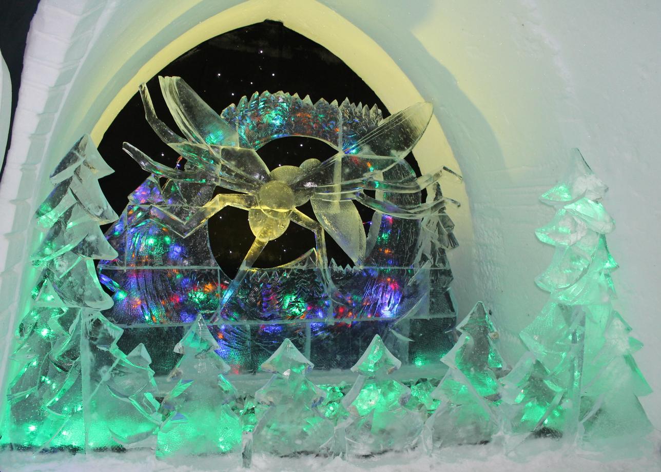 Были в Мурманске с 25 по 28 декабря 2025 года. Нам понравилось. Гостиница "Космос": номер хороший