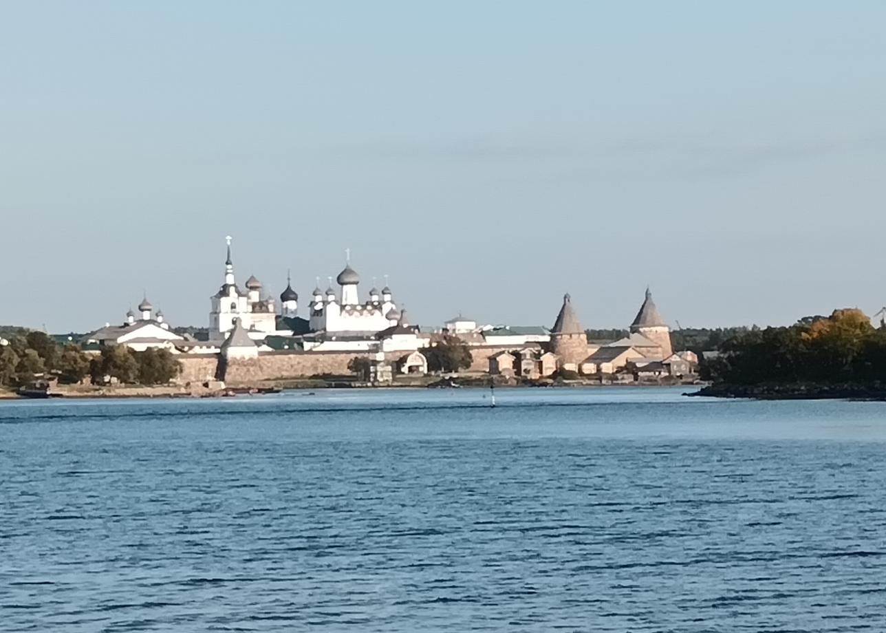 Поездка &quot; Чудеса Соловецкой природы&quot; очень понравилась. Приятно порадовало сопровождение гида Дмитрия по всему маршруту. На