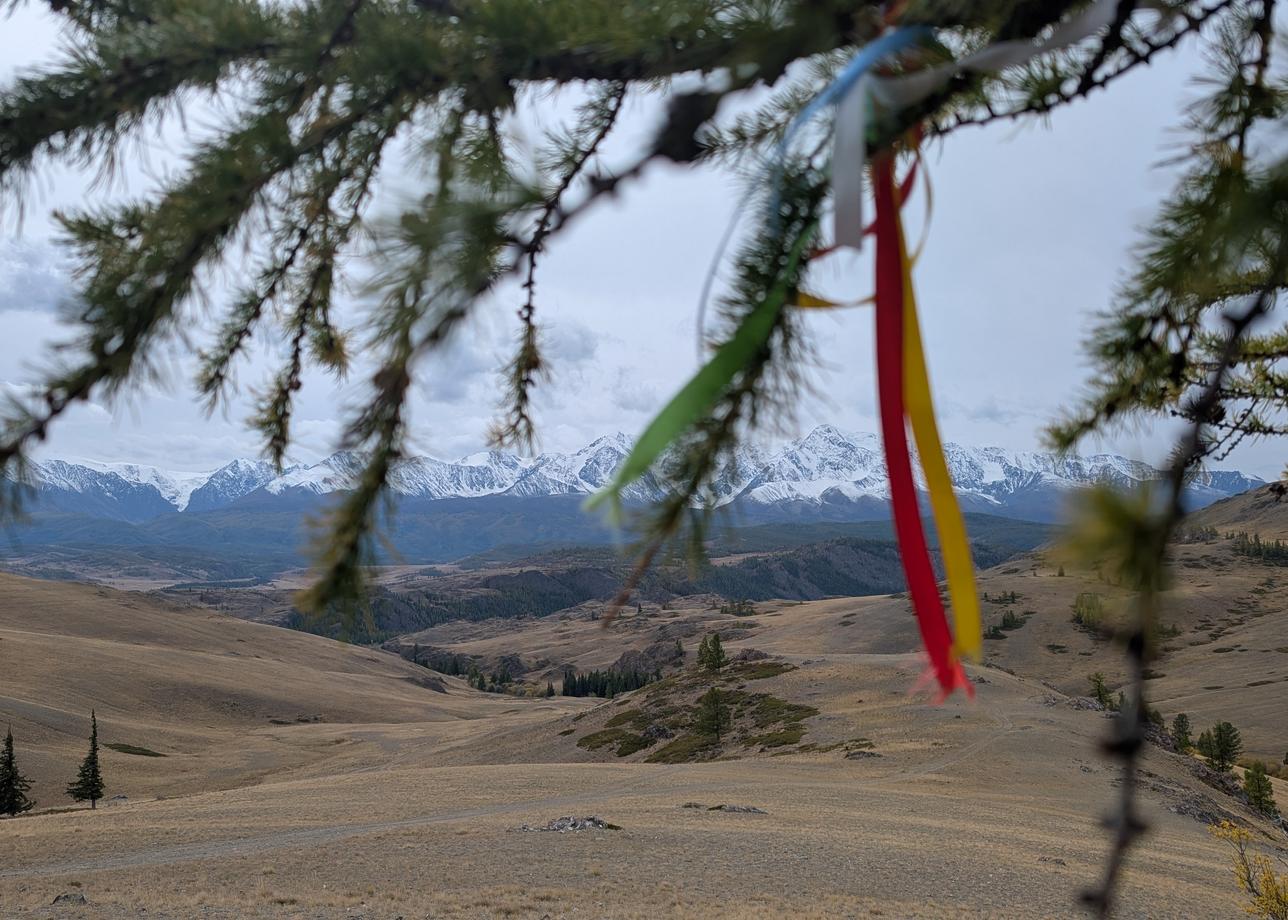 О Алтай, потрясающая природа и незабываемые рассветы и закаты среди горных пейзажей. Хочется выразить огромную благодарность