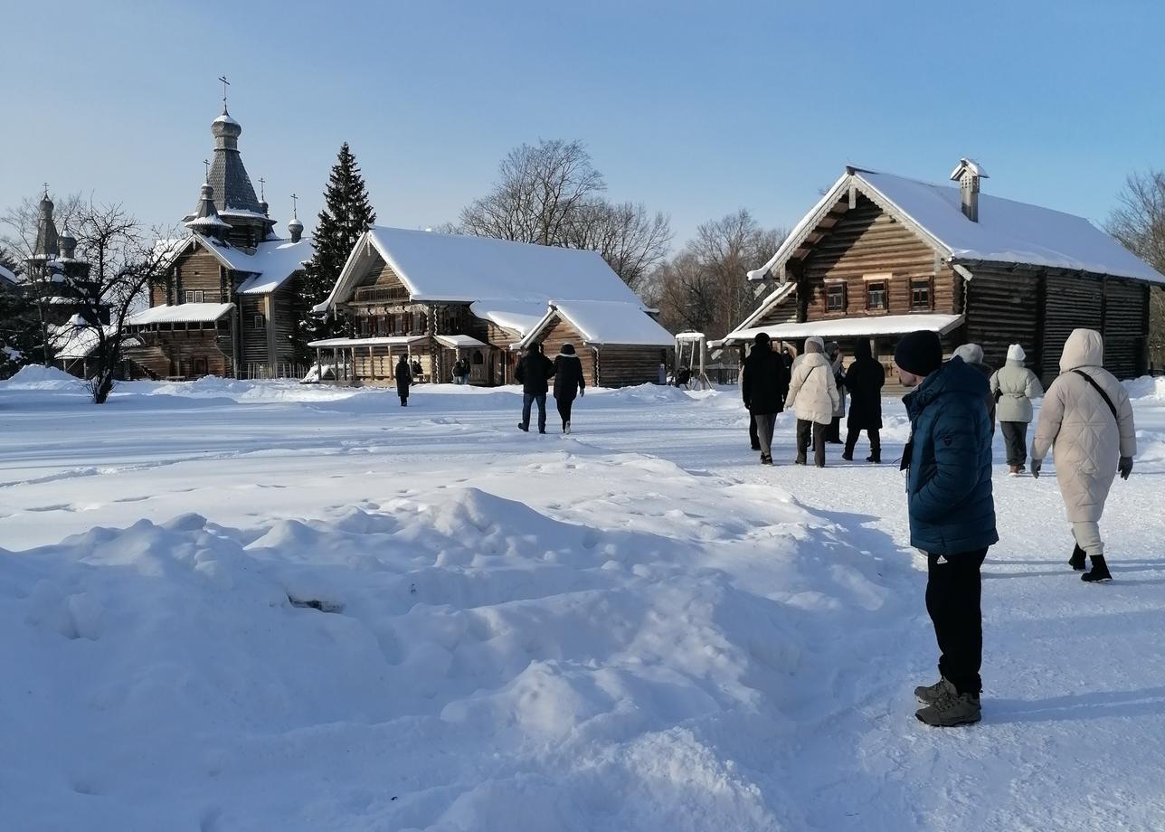 Путешествие по серебряному кольцу России мне понравилось. Не смотря на зимнюю погоду, заснеженные дороги. Это тоже