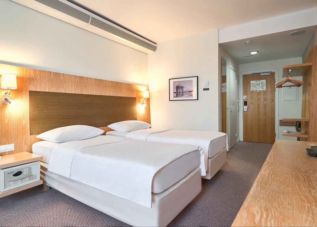 Отель «Космос»