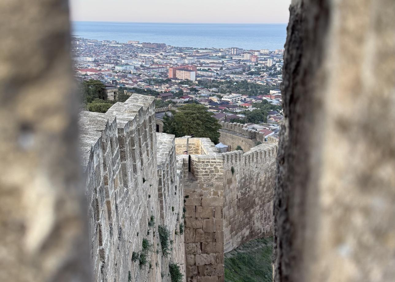 Невероятное путешествие! Просто невообразимые пейзажи до мурашек! Каспийское море - просто картина Айвазовского в живую! Очень