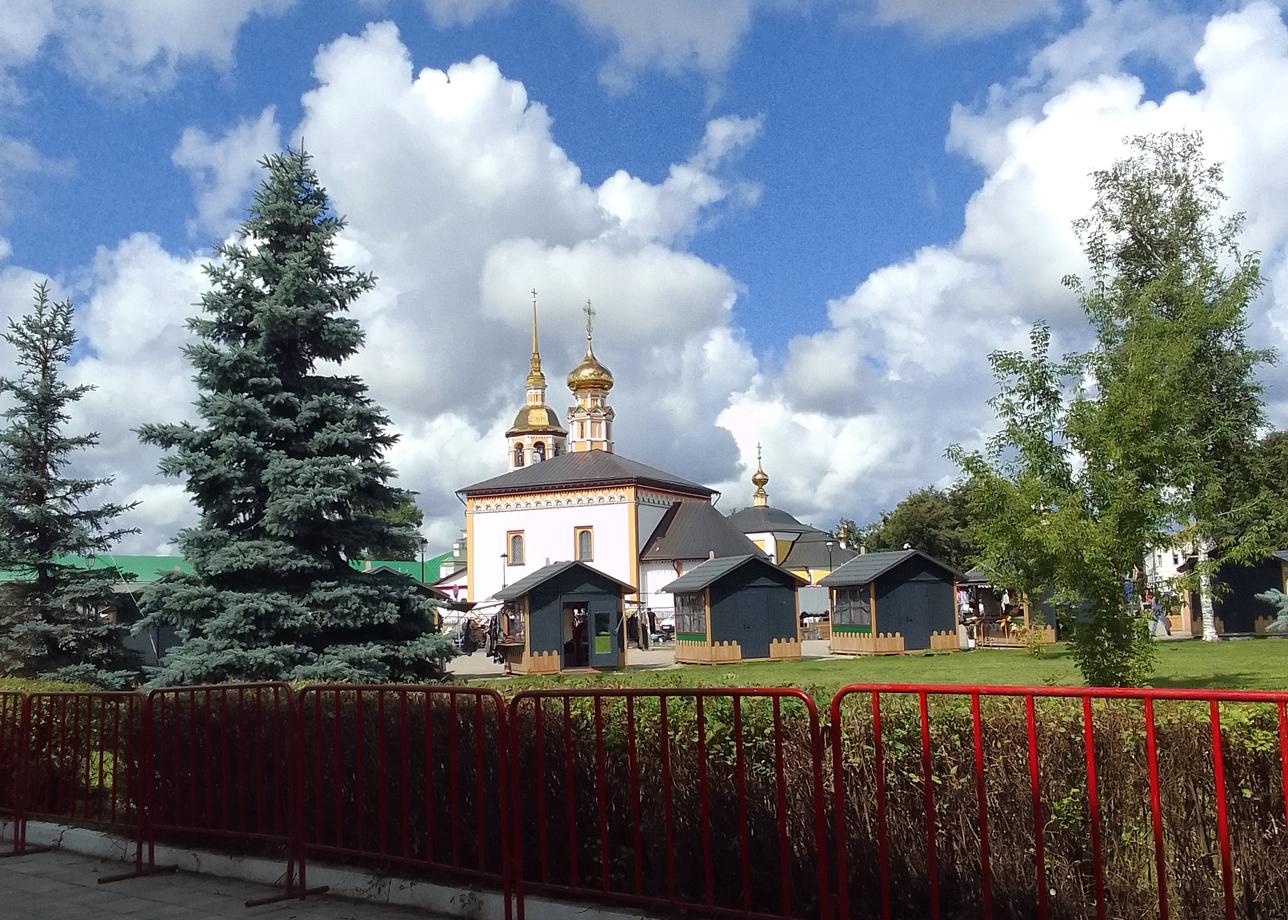 Осталась очень довольна, тур просто потрясающий! Старинные города, с их историей, архитектурой, красивейшая природа, самобытность каждого