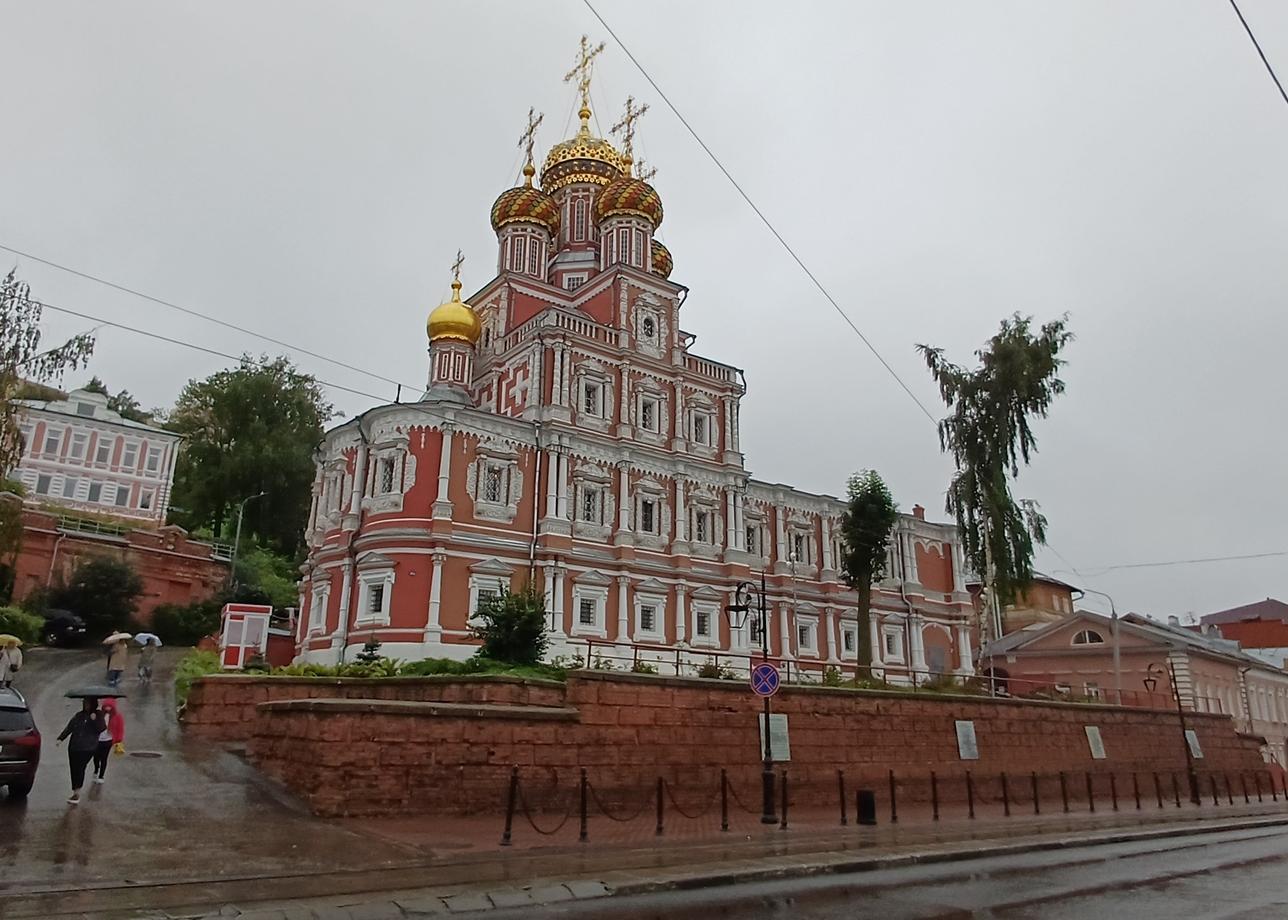 Тур понравился, несмотря на погоду дождливую. Ольга гид, сопровождала нас по всюду, контролировала, подсказывала. Питание нормальное,