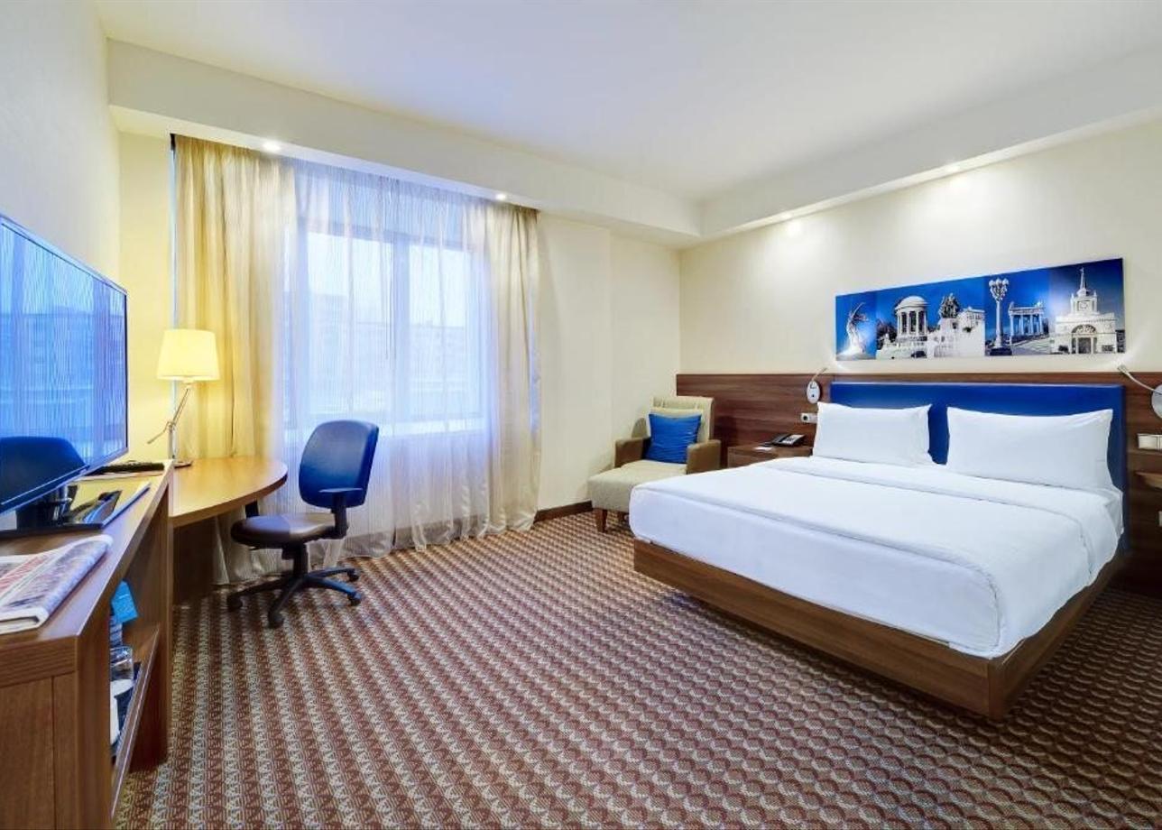 Отель «Hampton by Hilton»