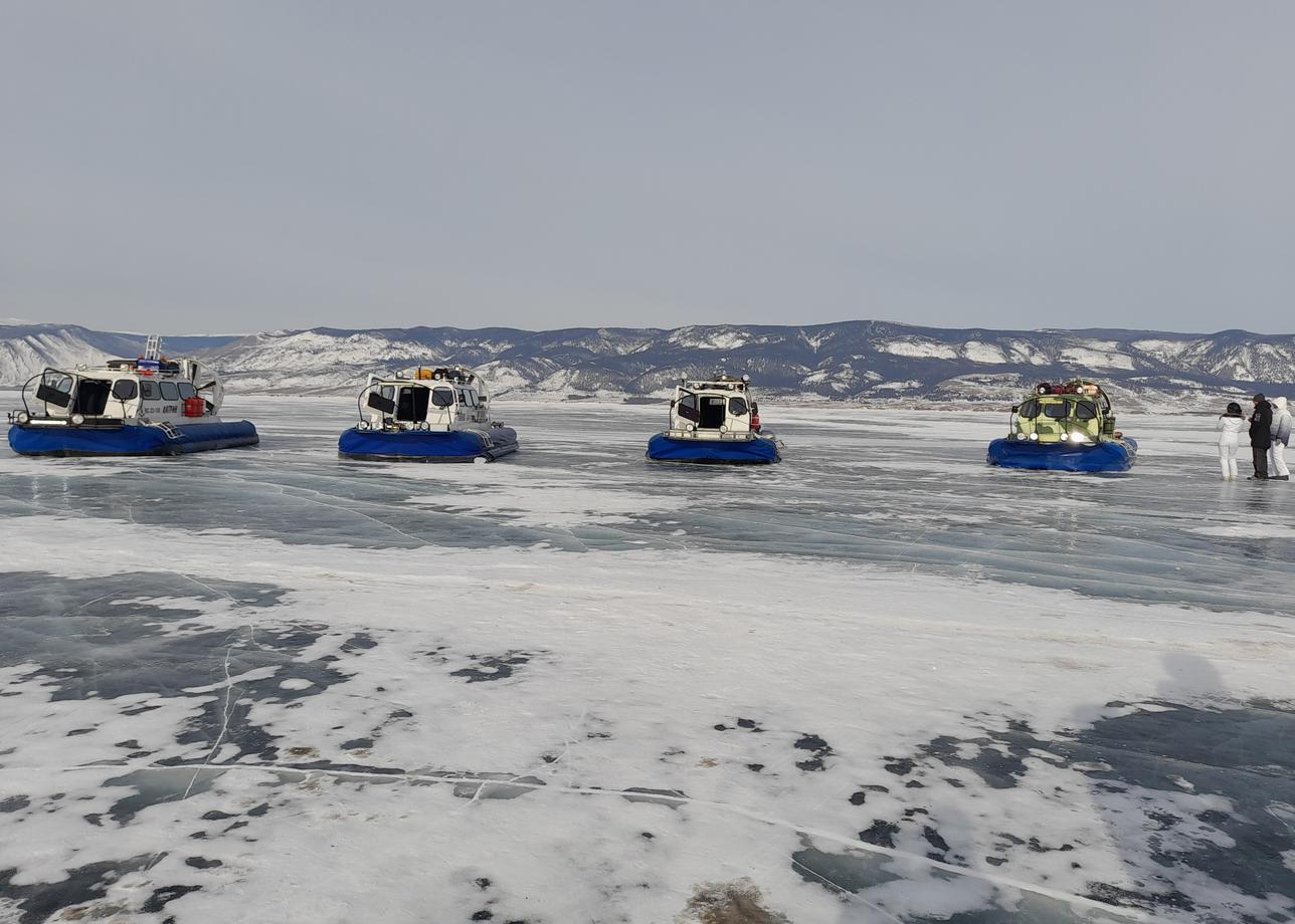 Очень рекомендую тур «Ледовый экспресс Байкала. Всё включено».