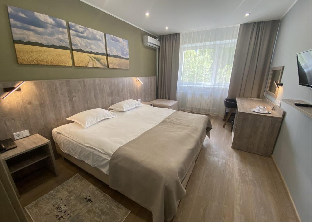 Гостиница «Октябрьская»