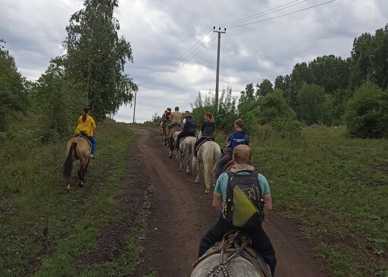 Потрясающий тур, разнообразный и увлекательный. Круговой маршрут с возвращением в горноалтайск.