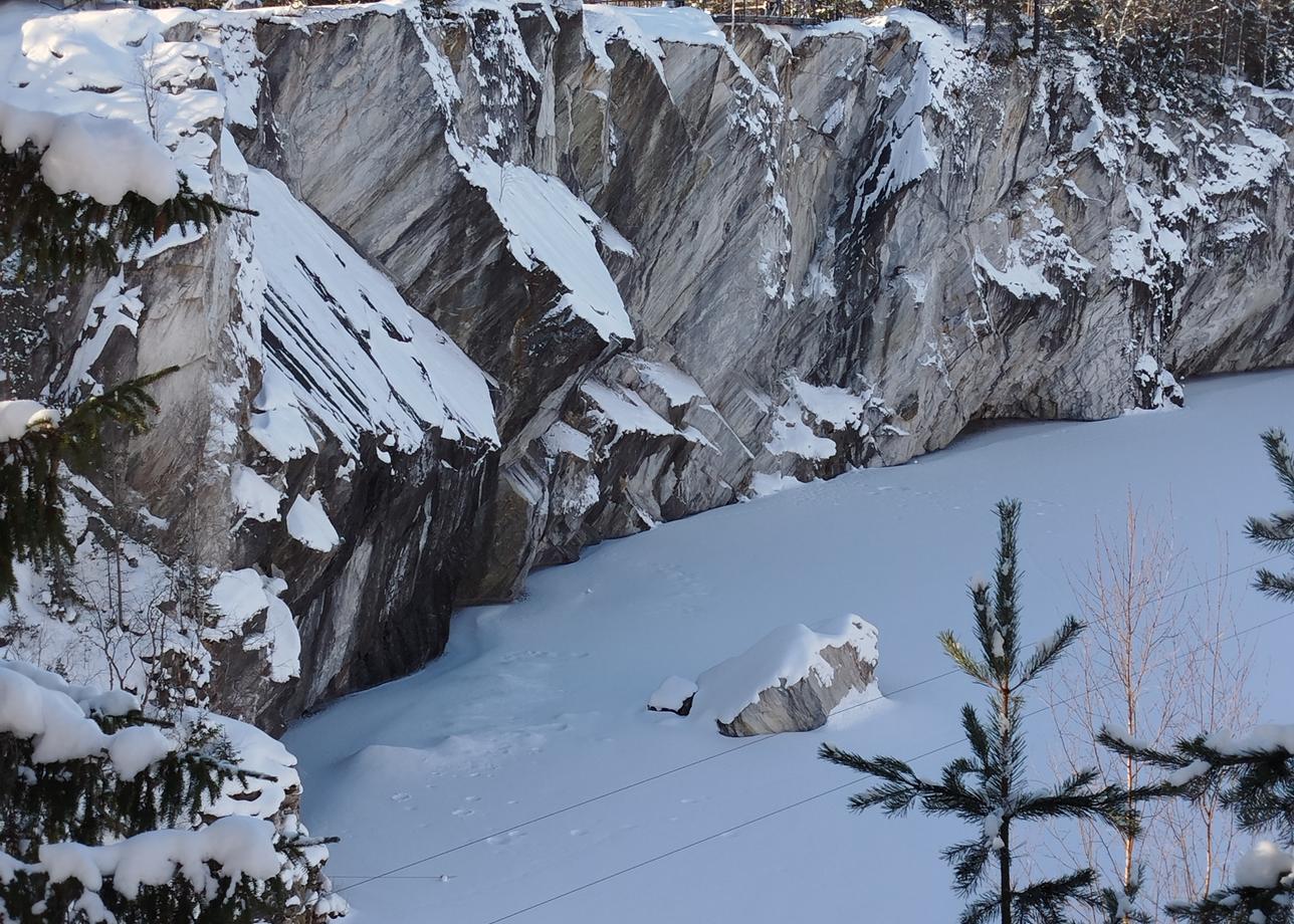 Тур «Жемчужное ожерелье зимней Карелии» очень интересен. Программа насыщенная, гиды большие профессионалы. Рассказывают про историю своего