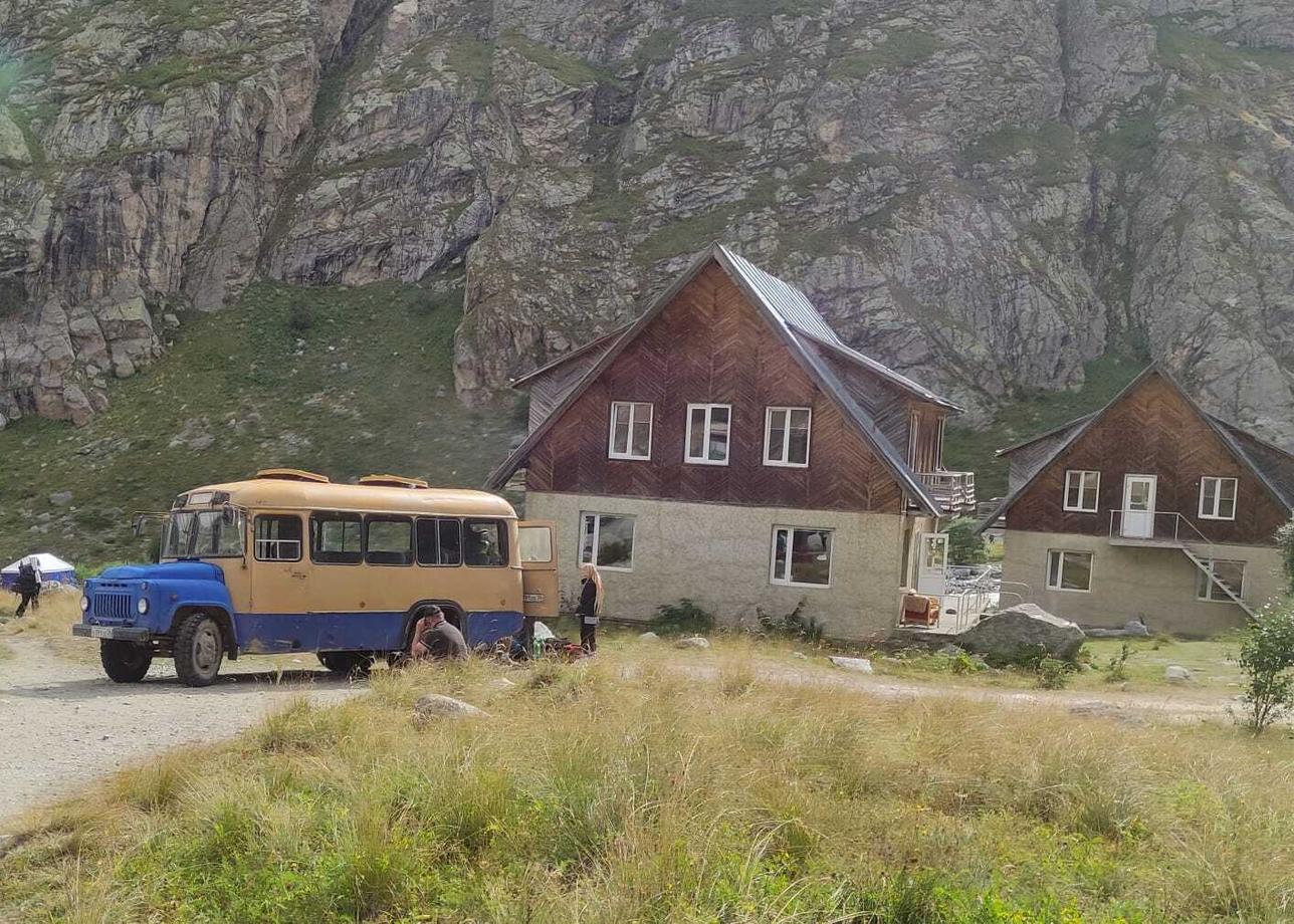 Пожалуй, это наше лучшее горное приключение! Уникальное место с ошеломляющими видами. В любую сторону посмотришь -