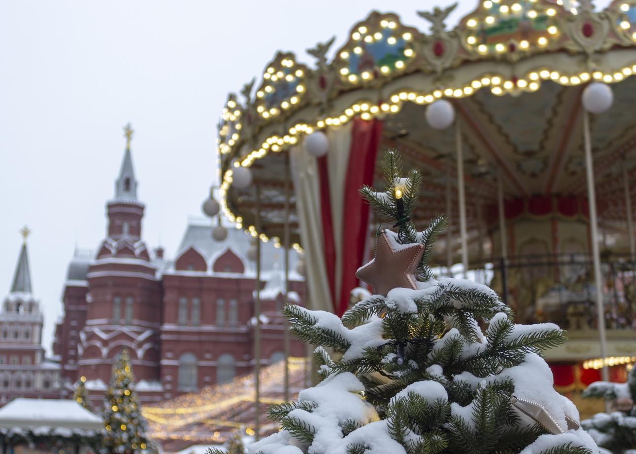 Новогодние встречи в Москве. Тур на 2 дня