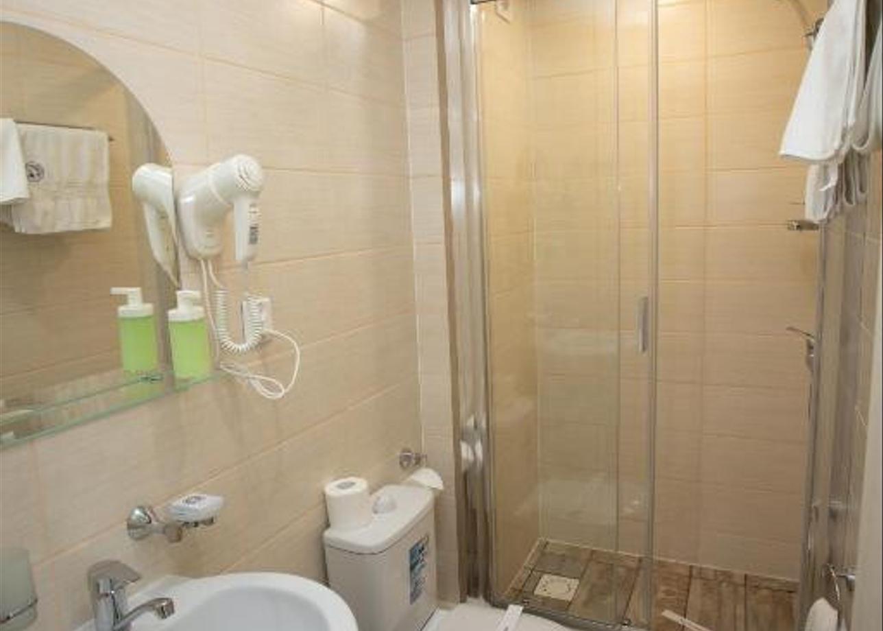 Гостиница «Сухона»